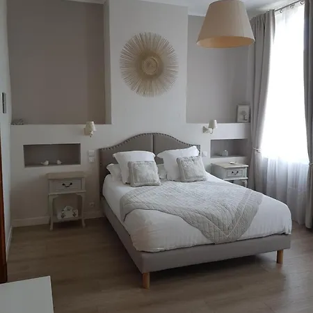 Konukevi La Maison Du Poelon *