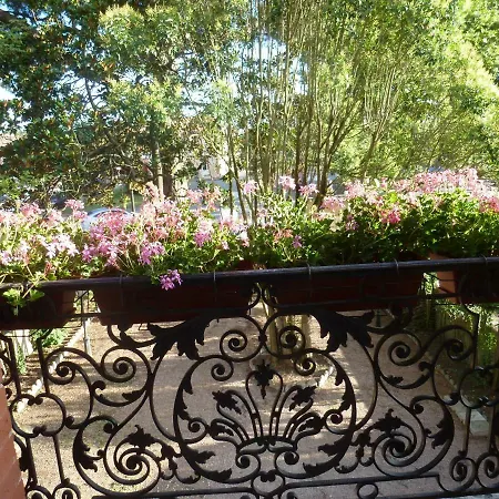 La Maison Du Poelon 招待所