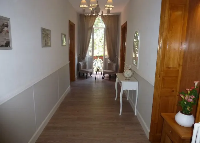 Гостевой дом La Maison Du Poelon Labarthe-sur-Leze