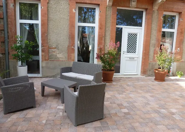 招待所 La Maison Du Poelon *