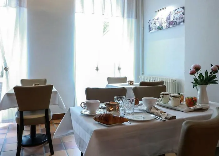 招待所 La Maison Du Poelon