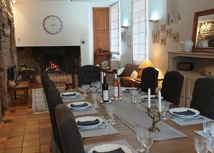 招待所 La Maison Du Poelon *